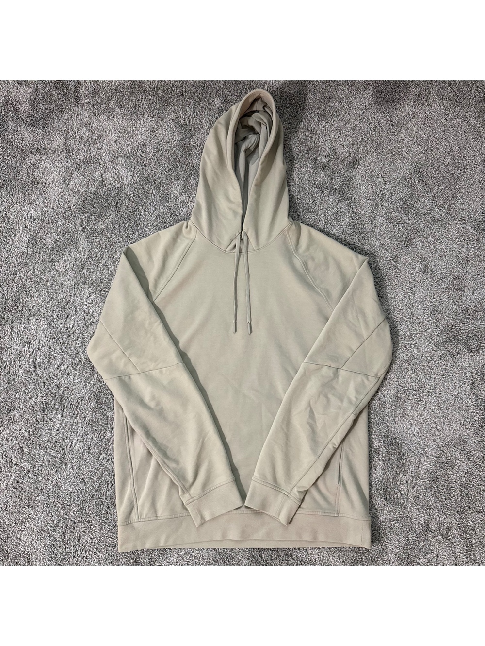 Lululemon Men's Hoodie Pullover in Beige Size Large